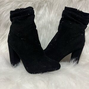Elegant Black Suede Ankle Boots